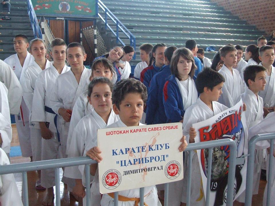 65 Karate klub Caribrodd